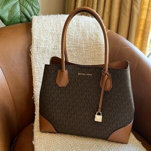 Michael Kors Logo Satchel (second)